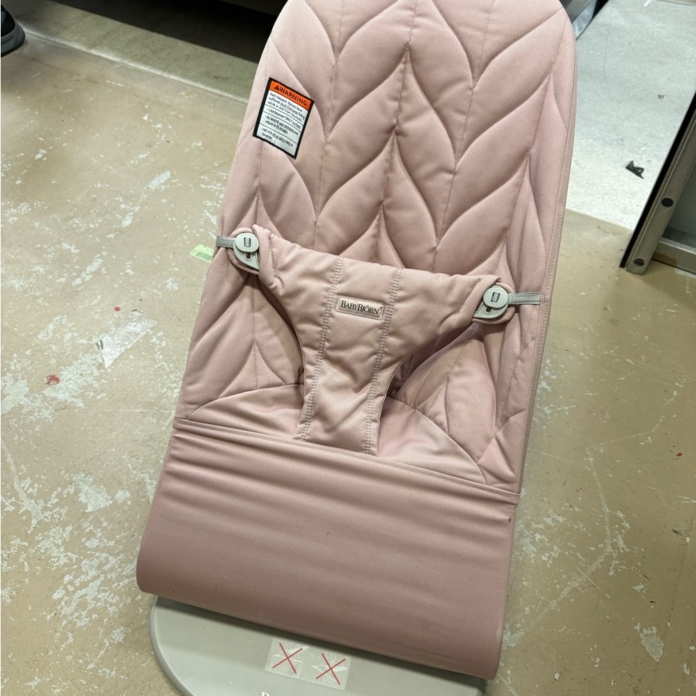 BabyBjörn Pink Baby Bouncer Bliss - Soft Support for Infants